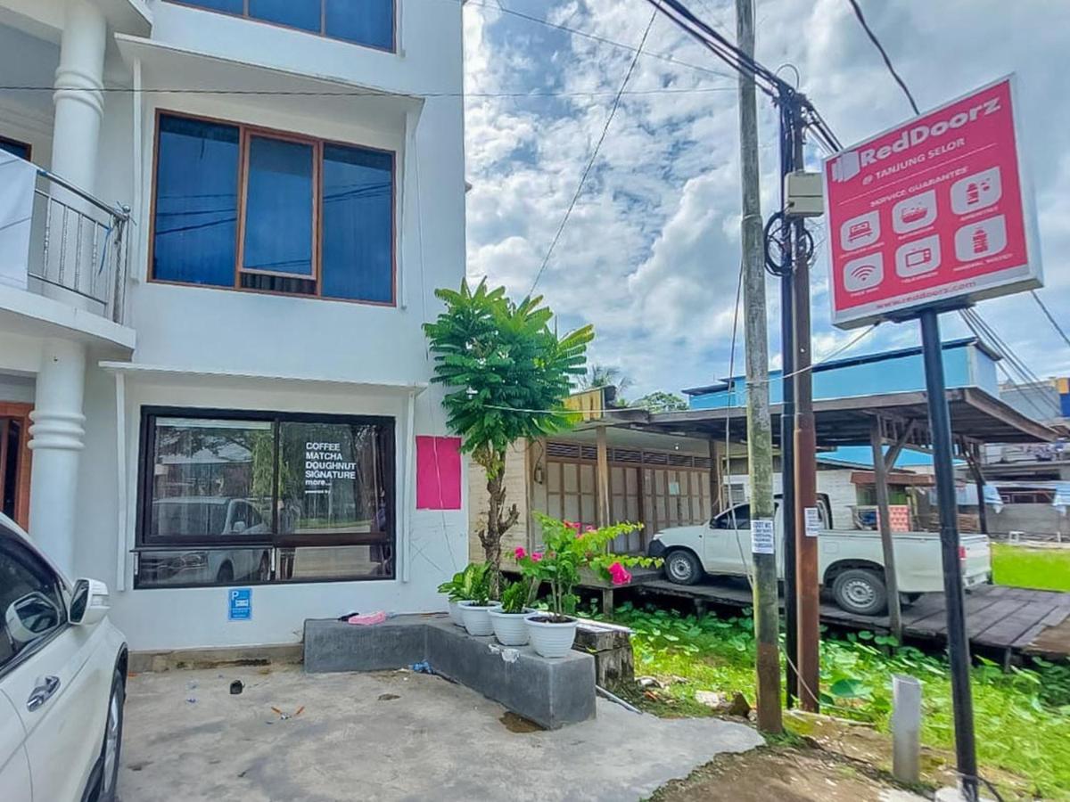 Reddoorz @ Tanjung Selor Hotel Exterior foto